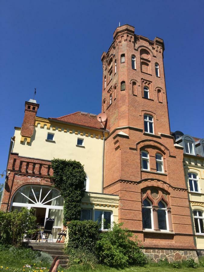 Schloss Lelkendorf - Fewo Parkblick Exterior foto